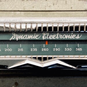 Vintage Motorola Solid State Under dash, AM Radio Model 401A